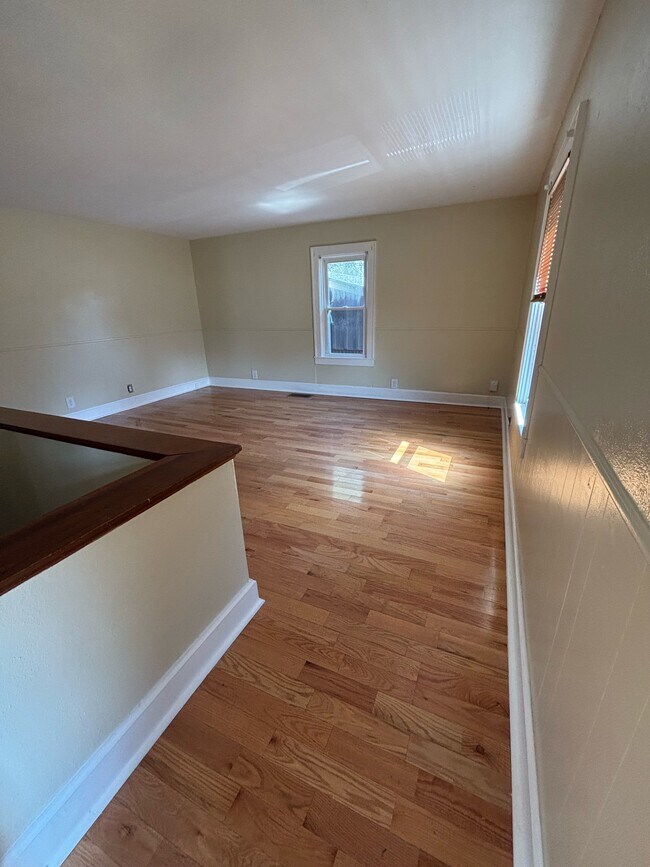 Photo - 530 Broad St