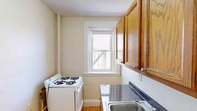 Photo - 1109 Boylston St