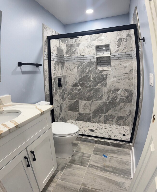 Photo - 1008 Rockland Cir SW