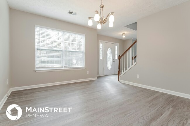 Photo - 2611 Star Ln