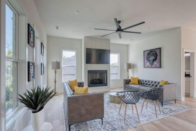 Photo - 1421 Lee St Unidad ID1363342P