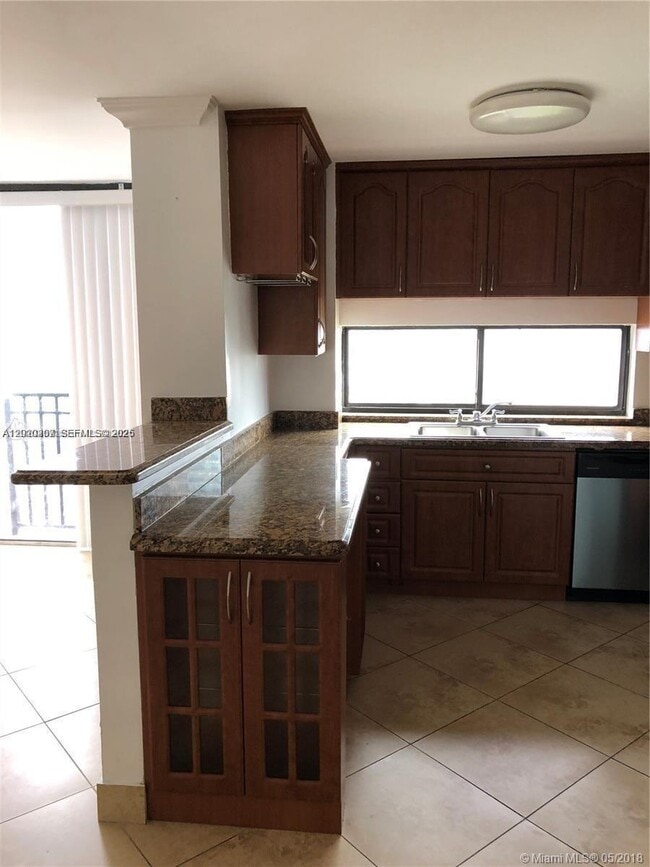 Photo - 16909 N Bay Rd Unit 711