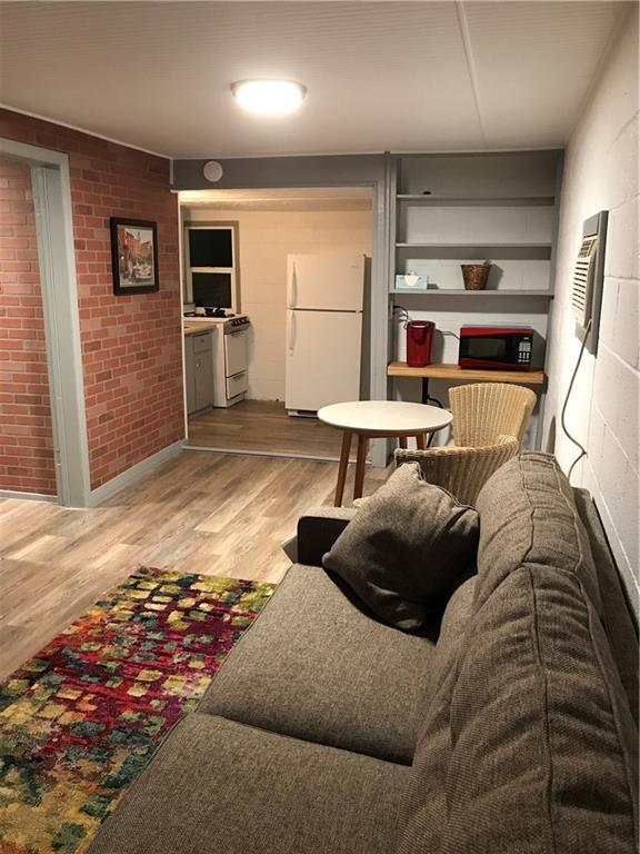 Photo - 16 W Thatcher St Unit A