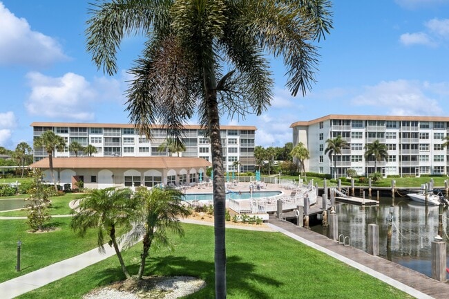 Photo - 911 Gardenia Dr Condo Unit 252