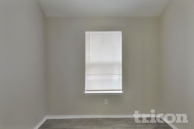 Photo - 10338 Whisper Bluff Dr