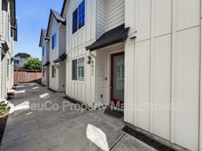 Photo - 5032 NE 14th Ave Unidad 2