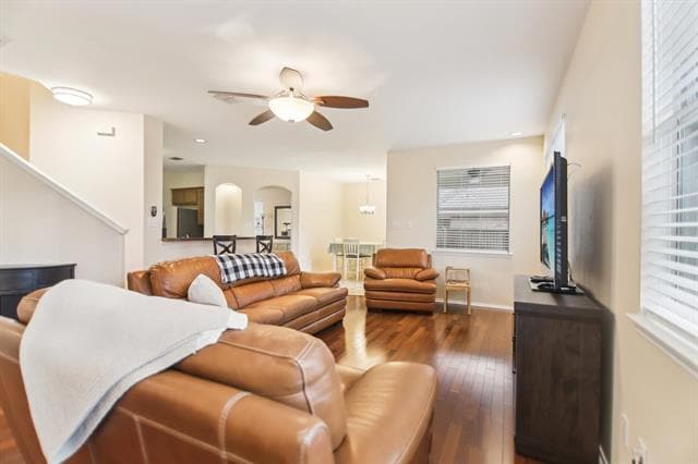 Photo - 208 Wenrick Dr