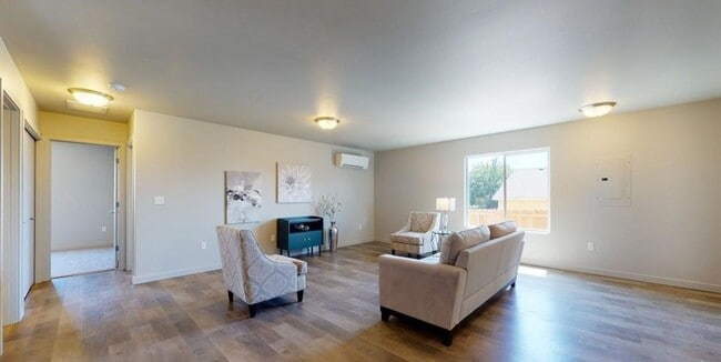 Photo - Modern 3 Bedroom, 2 Bathroom Townhouse for...