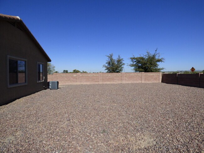 13004 N Lea Maw Dr