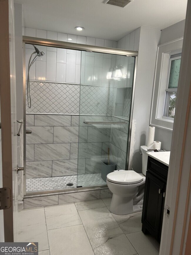 Photo - 1150 Burns St SE