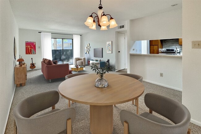 Building Photo - 3075 Walnut Bend Ln Unit 22 Rental