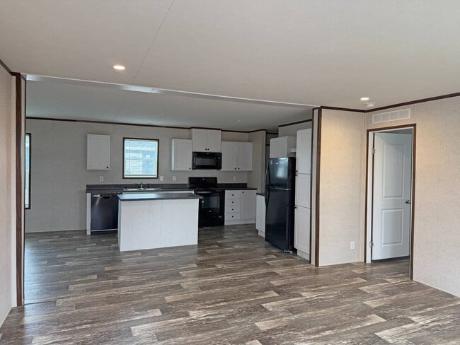 Photo - 781 W Walcott Rd