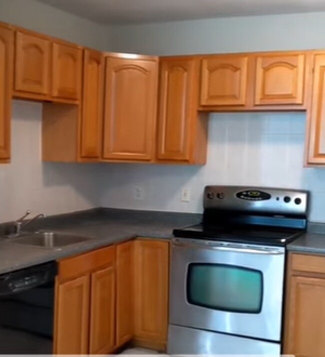 Photo - one bedroom Watertown Square