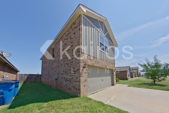 Photo - 917 NW 6th St