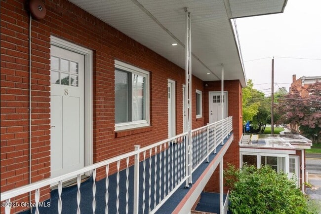 Photo - 195 S Broadway Unit 8