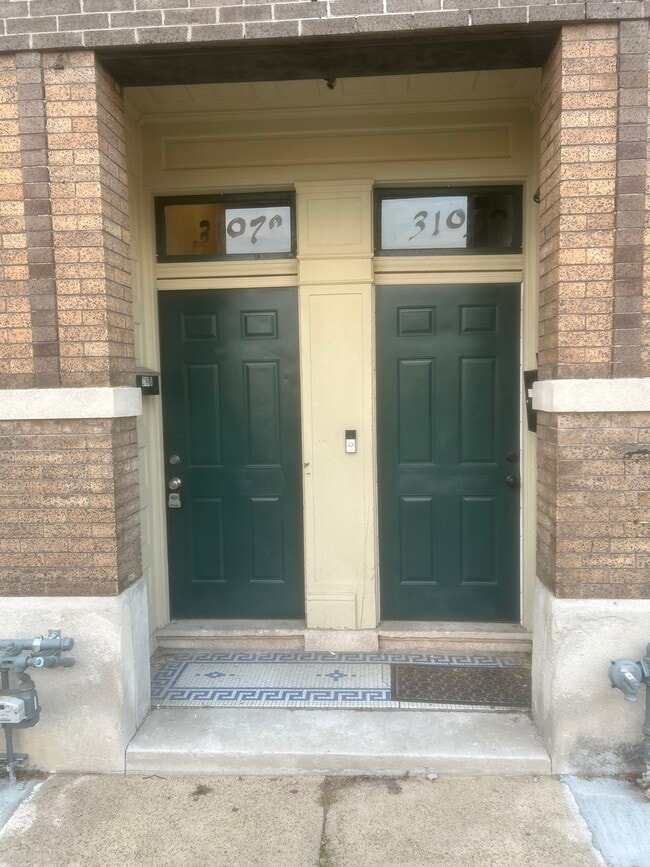 Building Photo - 3107 California Ave Unit A