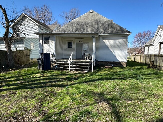 Photo - One Bedroom apartment Upstairs Unidad C