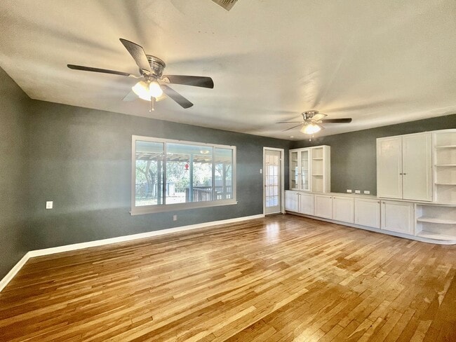 Photo - 4 Bedrooms in Oak Heights