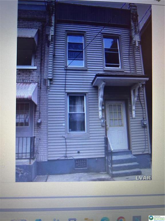 Photo - 740 Laufer St