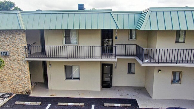 Building Photo - 6725 Winkler Rd Unit 203C Rental
