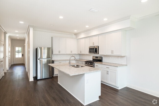 3BR, 3BA -1,890 SF Kitchen