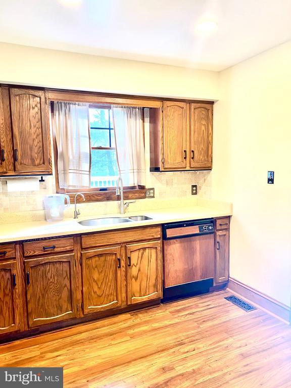 Photo - 4010 Camden St