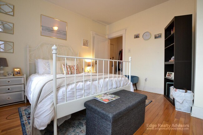 Photo - 72 Strathmore Rd Condo Unit 12B