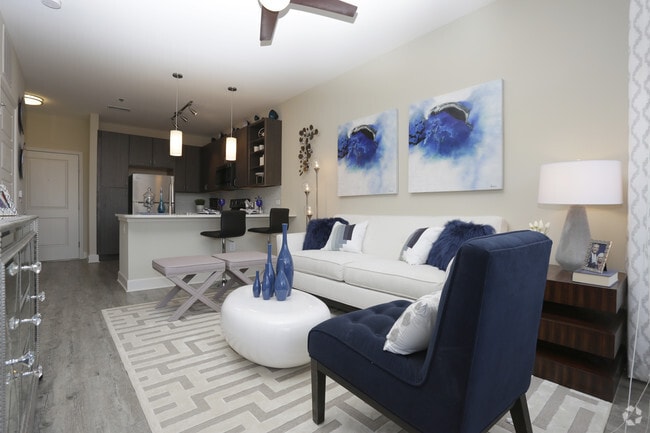 Link Apartments® West End