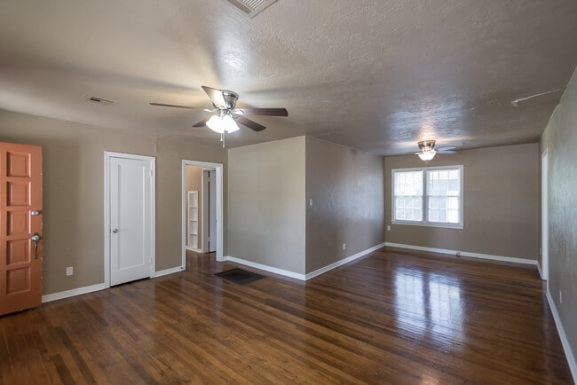 Photo - 2025 W Admiral Rd