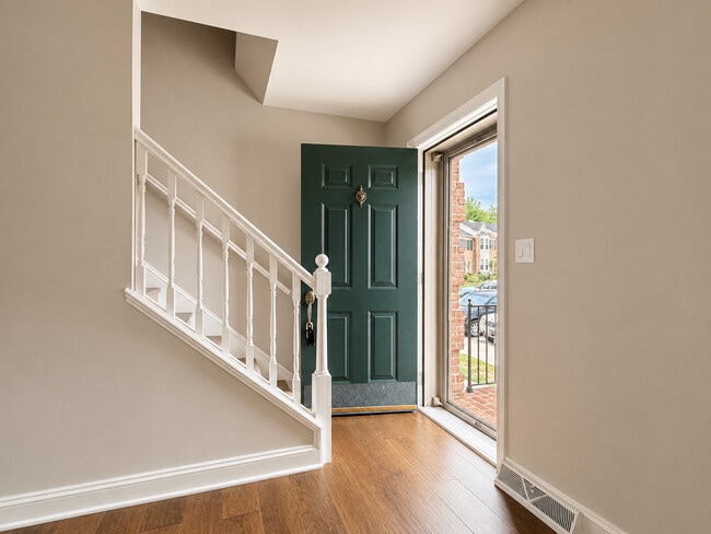 Photo - 151 Cobblestone Ln