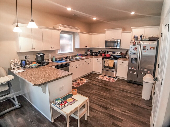 Photo - 311 Tryon Pl