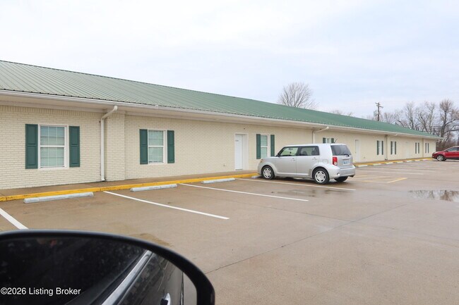 Photo - 114 Peonia Rd