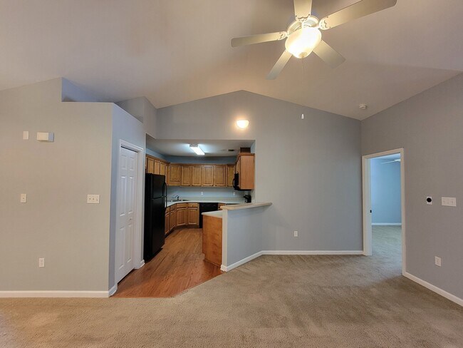 Photo - 1659 Quazar Rd