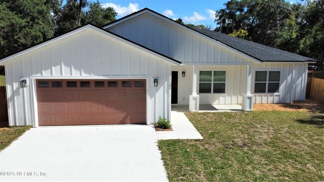 Building Photo - 1135 Fruit Cove Rd