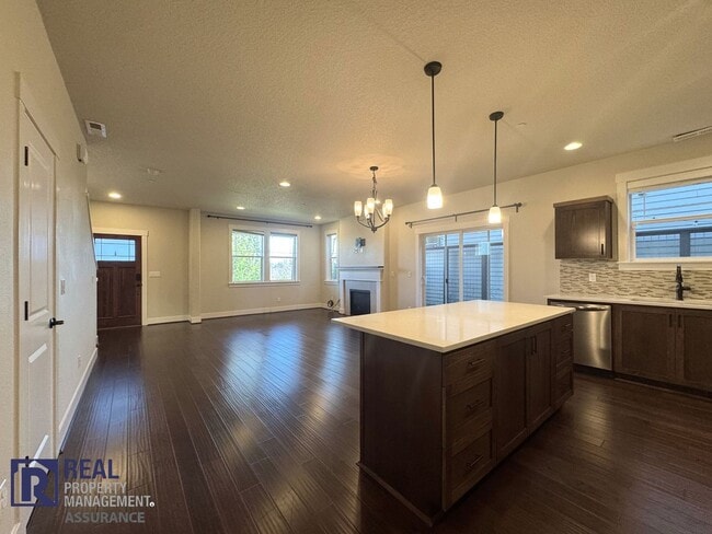 Photo - Mt Hood views 4BR/3BA Villebois luxury home available now! Dog Friendly