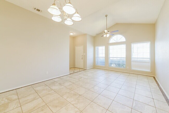 6204 Tidewater Dr