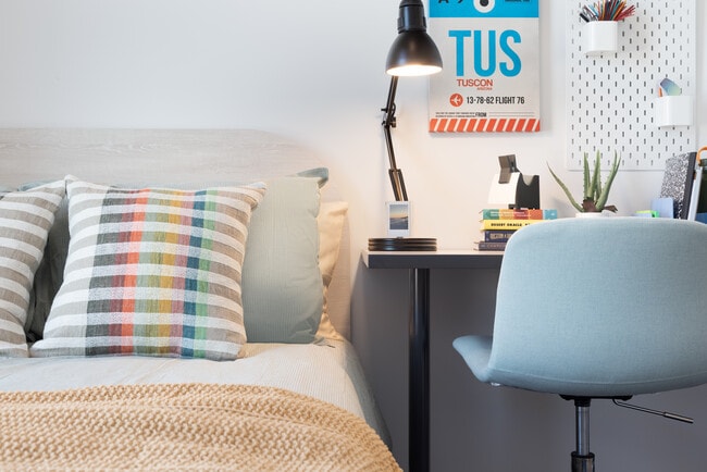 Photo - Hub Park Ave