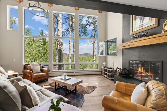 Photo - 215 Maple Ridge Ln Casa