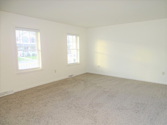 Photo - 243 Limestone Dr