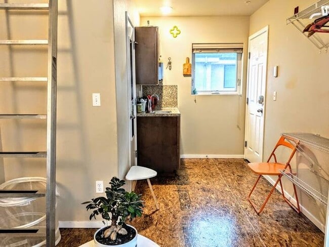 Photo - Soleil Apartments