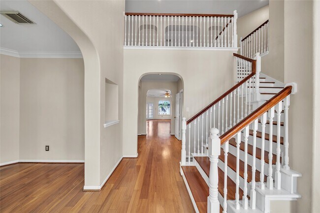 Photo - 1423 Meadow Lakes Dr