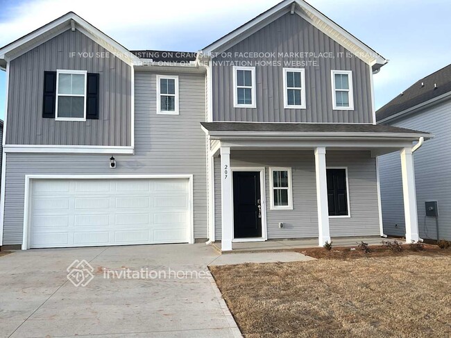 Building Photo - 207 White Flds Ave