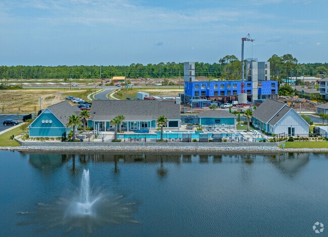 Pool - Watermark at Urban Blu