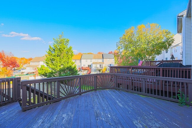 Photo - 1237 Splashing Brook Dr