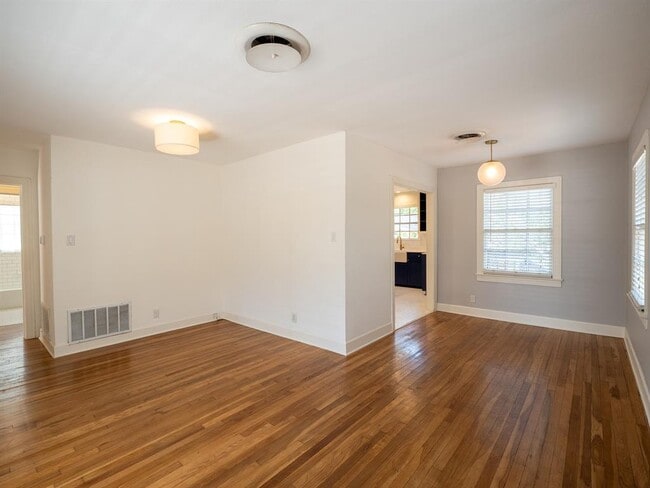 Photo - 5308 Avenue F