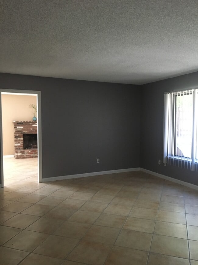 Photo - 4465 La Mirada Cir