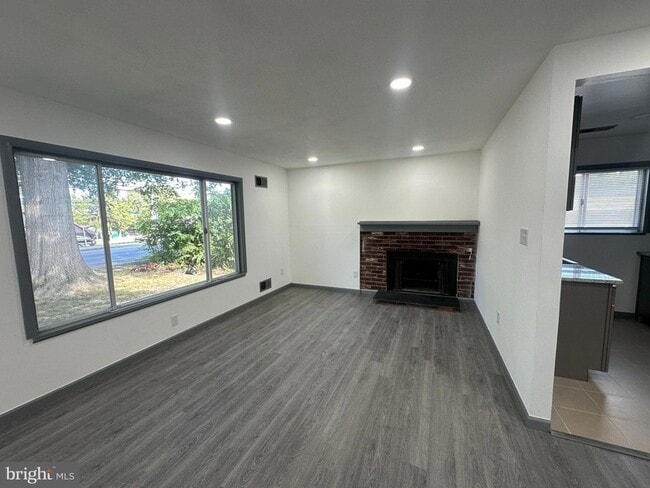 Photo - 10704 Montgomery Rd