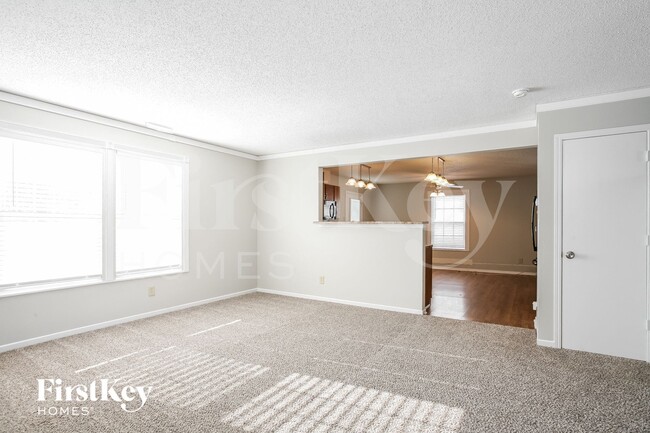 Photo - 10817 Zimmerman Ln