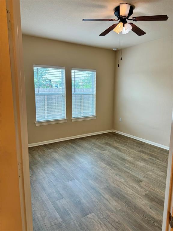 Photo - 3301 Stirrat St