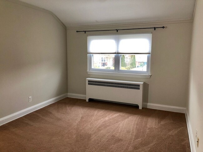 Photo - For Rent: Charming Residence on Ridge Ave Unit 2